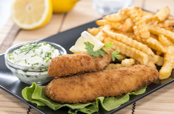 Portion of Fried Salmon (with Chips) — Stock Photo, Image