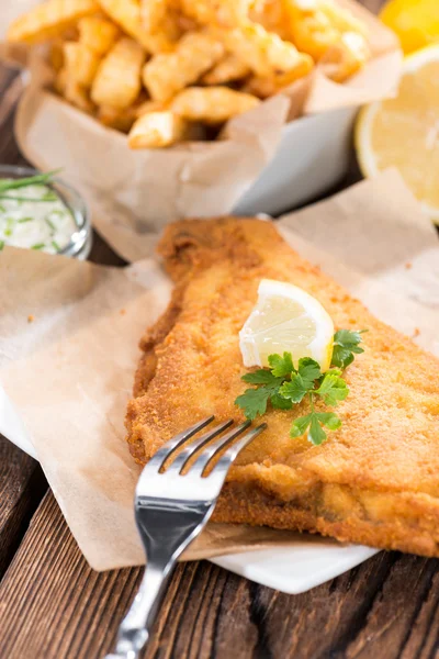 Fried Plaice with Chips — Stock Photo, Image