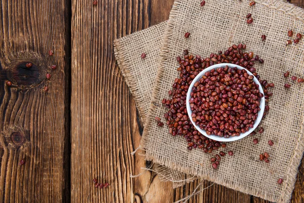 Halda sušených červených fazolí v misce — Stock fotografie