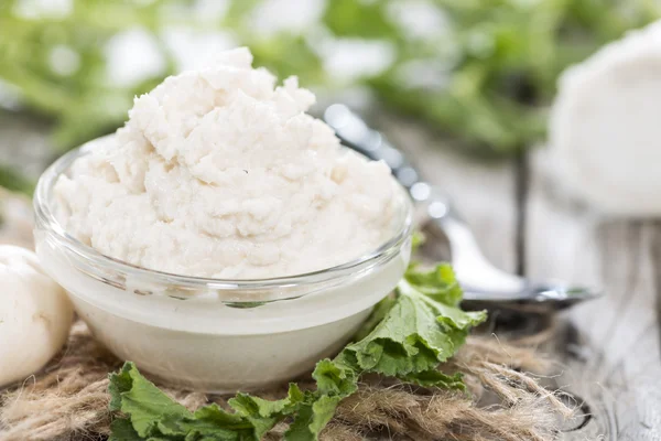 Small bowl with Horseradish Sauce — Stock Photo, Image