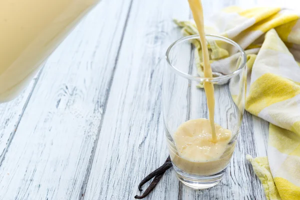 Vanillemilch hausgemacht — Stockfoto