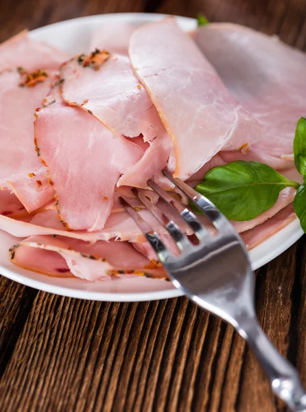 Jamón hervido en el plato — Foto de Stock