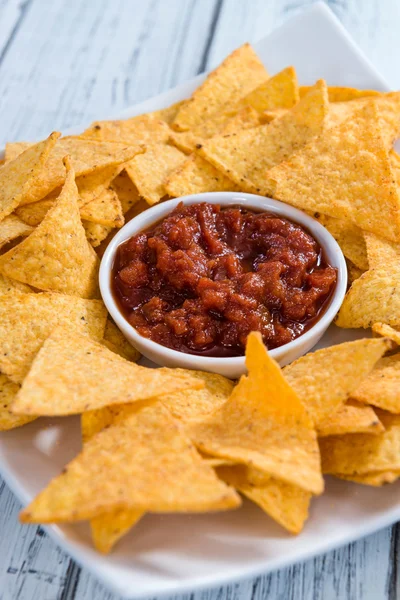 Salsa soslu nacho. — Stok fotoğraf