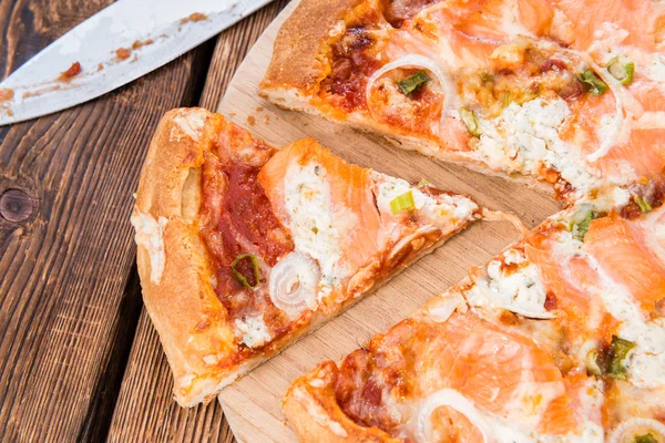 Parça ev yapımı jambon Pizza — Stok fotoğraf