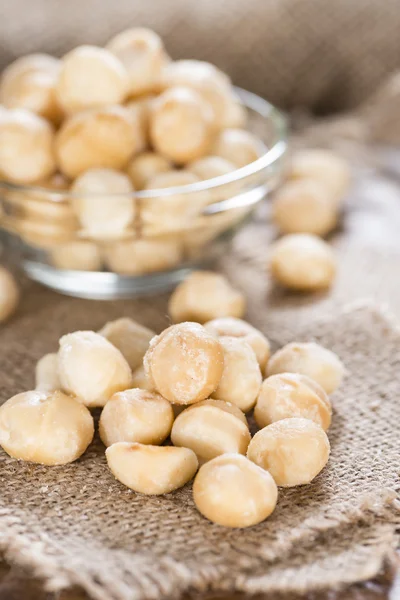 Porzione di noci di Macadamia — Foto Stock