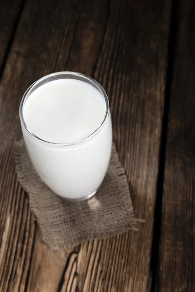 Porción de leche natural —  Fotos de Stock