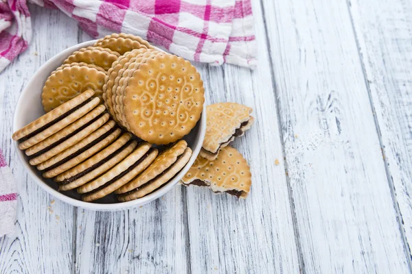 Porción de galletas de crema de chocolate —  Fotos de Stock