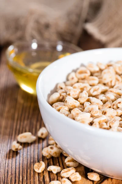 Cereales de desayuno de trigo inflado —  Fotos de Stock