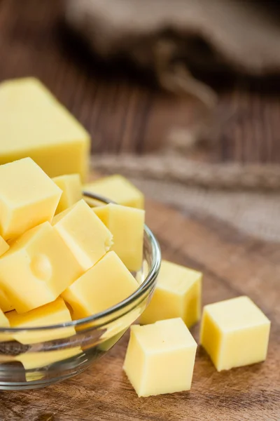 Formaggio a dadini in ciotola — Foto Stock