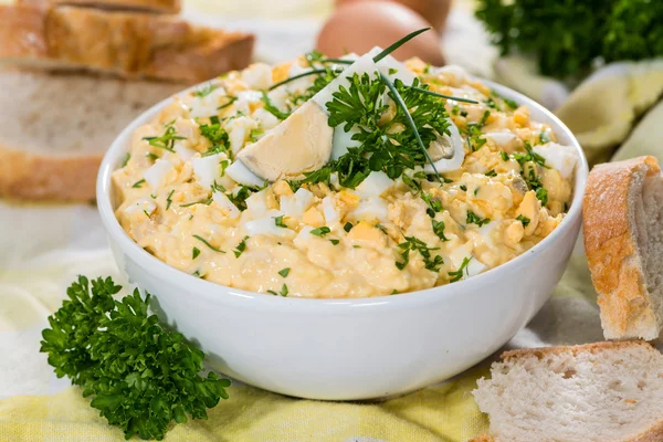 Porción de ensalada de huevo — Foto de Stock