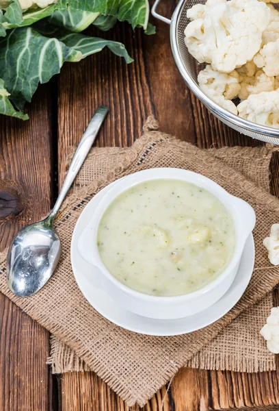 Hemgjord blomkål soppa — Stockfoto