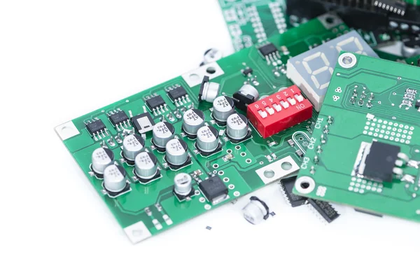 Hoop van PCB's en elektronische componenten — Stockfoto