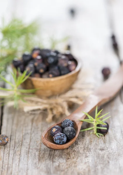 Porción de bayas de enebro — Foto de Stock