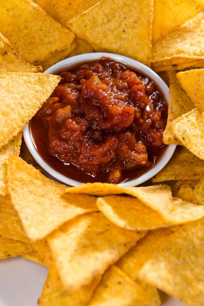 Salsa soslu nacho. — Stok fotoğraf