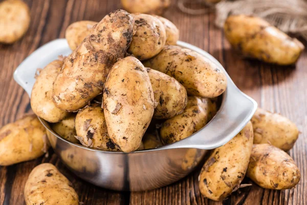 Купка вільної картоплі — стокове фото