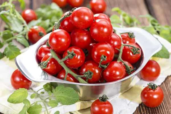 Hoop van verse Cherry Tomaten — Stockfoto