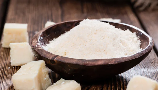 Frisch geriebener Parmesan — Stockfoto