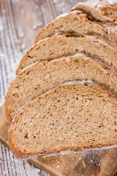 Taze pişmiş somun ekmek — Stok fotoğraf