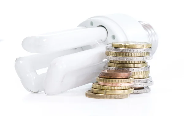 Energiebesparende lamp met Europees geld — Stockfoto
