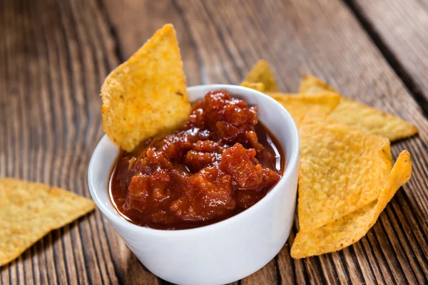 Nachos com molho de salsa — Fotografia de Stock