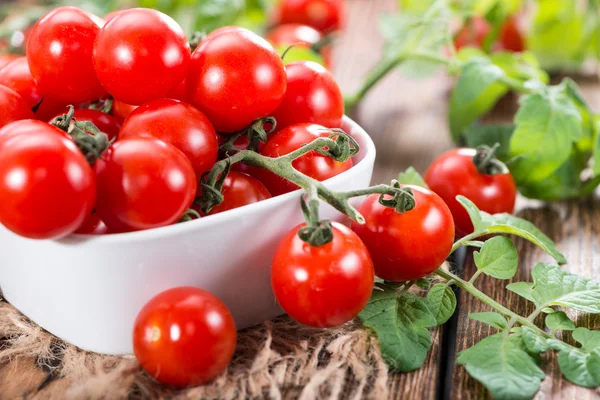 Hoop van verse Cherry Tomaten — Stockfoto