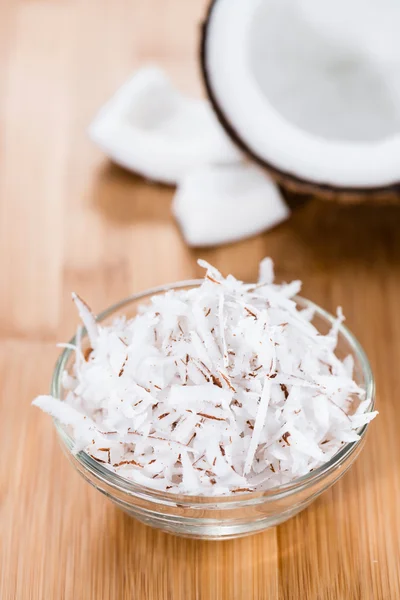 Frisch geriebene Kokosnuss — Stockfoto