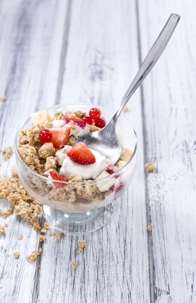 Portion knuspriger Joghurt — Stockfoto