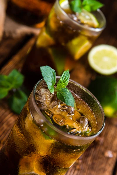 Soğuk Cuba Libre Longdrinks — Stok fotoğraf