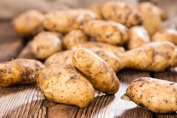 Halda freh solmizační brambory — Stock fotografie