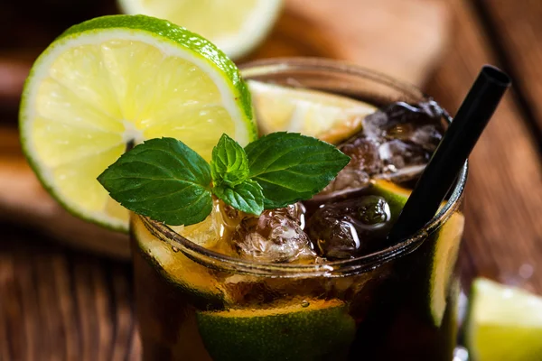 Cuba Libre longdrink — Photo