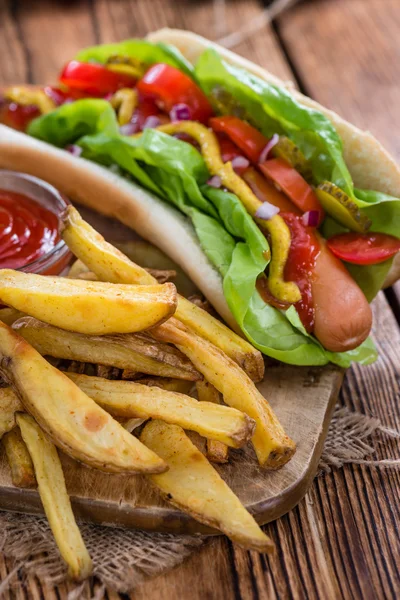 Cachorro quente com ketchup — Fotografia de Stock