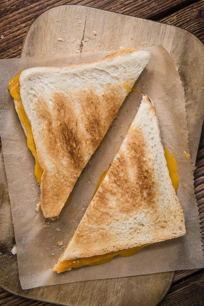 Hausgemachtes Käse-Sandwich — Stockfoto