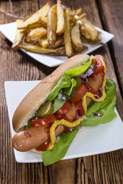 Hot dog con verdure fresche — Foto Stock