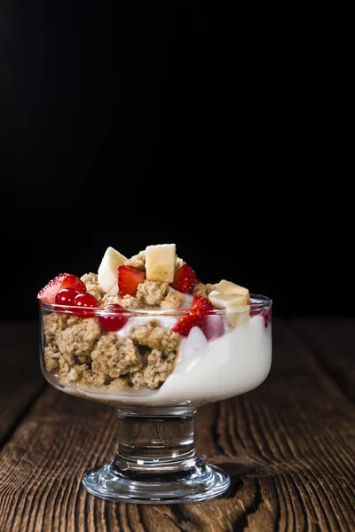 Portion knuspriger Joghurt — Stockfoto