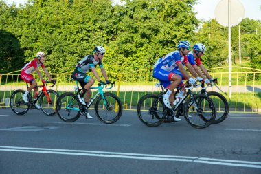 Chelm, Lubelskie, Polonya - 9 Ağustos 2021: 78 Tour de Pologne, bisikletçiler