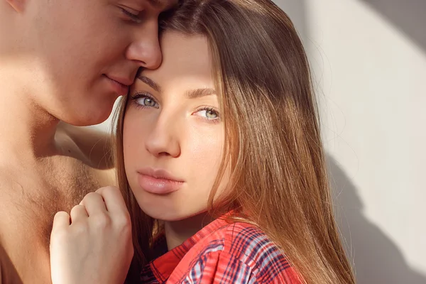 Portrait of young beautiful couple — Stock Photo, Image