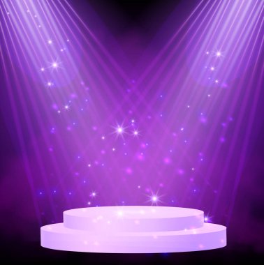 Mor spot ışıkları. Sahnenin parlak ışıklarıyla mor toz ve silindir podyum.