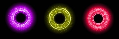Renkli hologram portalı seti. Sihirli fantezi kapısı. Halo efektli sihirli çember. Kıvılcımlar, hologramlar ve teknoloji arkaplanlı vektör renk bilimkurgu ışınlaması.