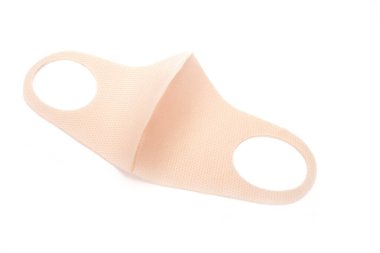 Tıbbi maske pittası beyaz arka planda izole edilmiş. Coronavirus ve virüs koruması. Sağlık konsepti. Salgın Coronavirüs 2019-nCoV