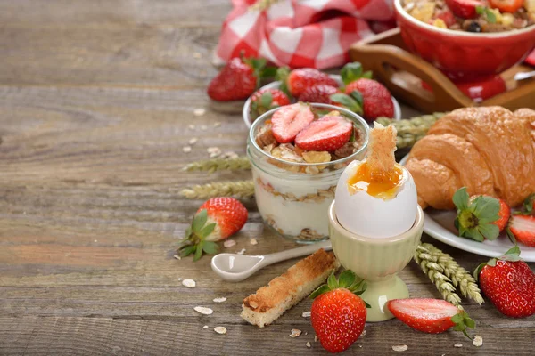 Fresh diet breakfast — Stock Photo, Image