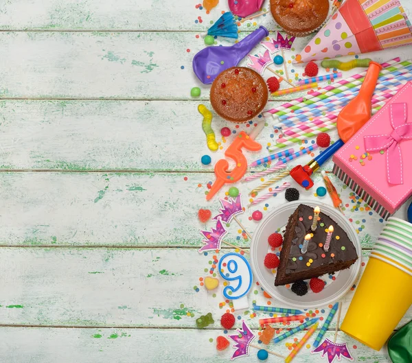 Accessori colorati per feste per bambini — Foto Stock