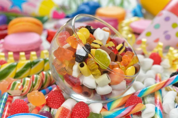 Colorida piruleta y dulces — Foto de Stock