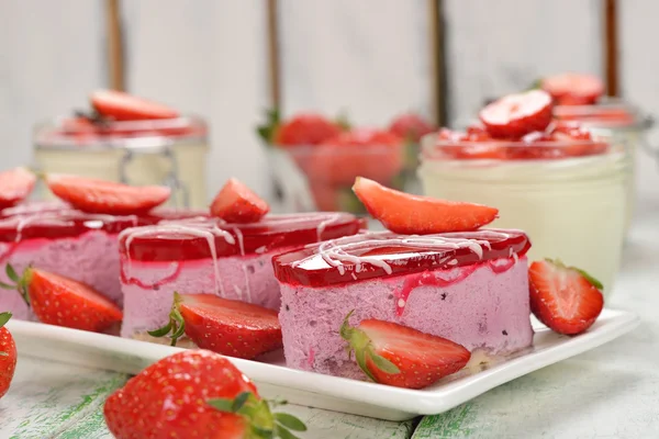 Gâteau aux fraises gros plan — Photo