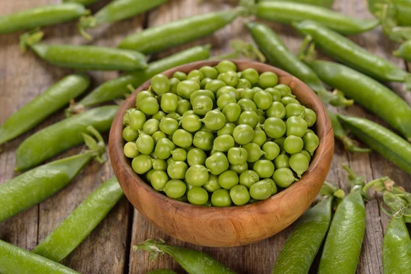 Guisantes verdes frescos — Foto de Stock