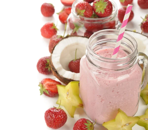 Cocktail with coconut milk and strawberries — Stock Photo, Image