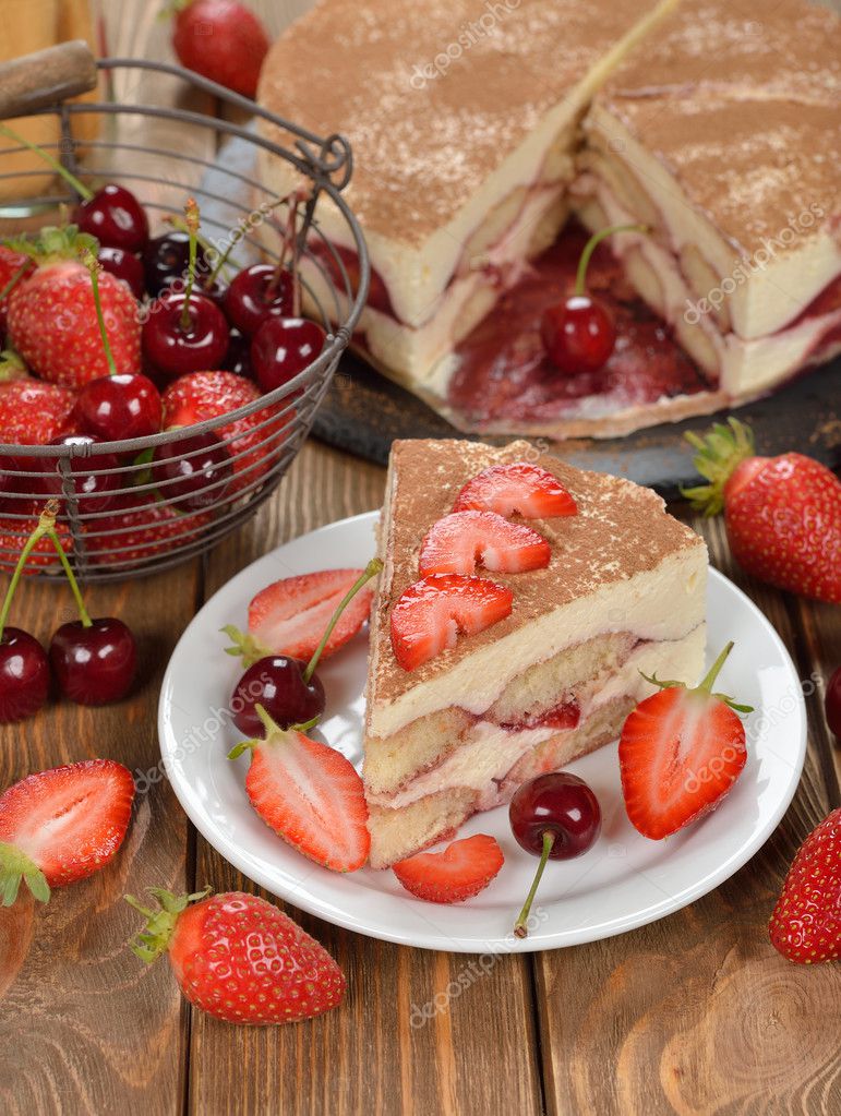 Çilekli Tiramisu Çilekli Tiramisu