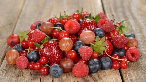 Verschiedene Beeren hautnah — Stockfoto