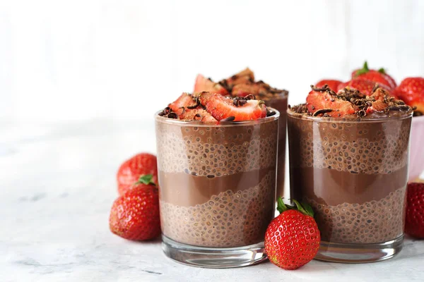 Chocolade Chia Pudding Witte Achtergrond — Stockfoto