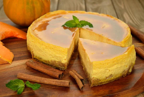 Tarta de queso con calabaza —  Fotos de Stock