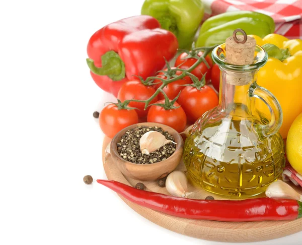 Olive oil and vegetables — Stock Photo, Image